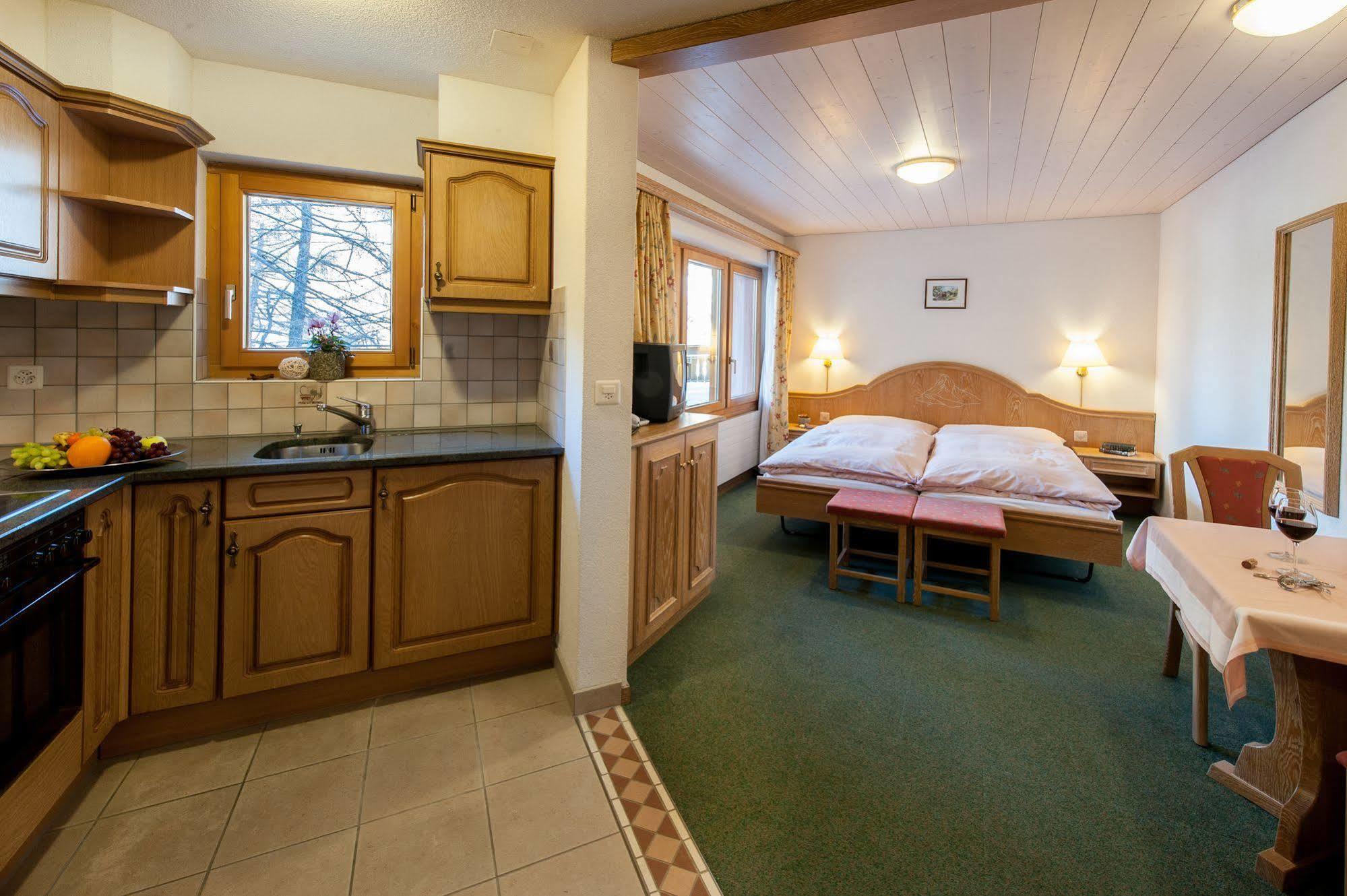 Appartements Zermatt Paradies Экстерьер фото