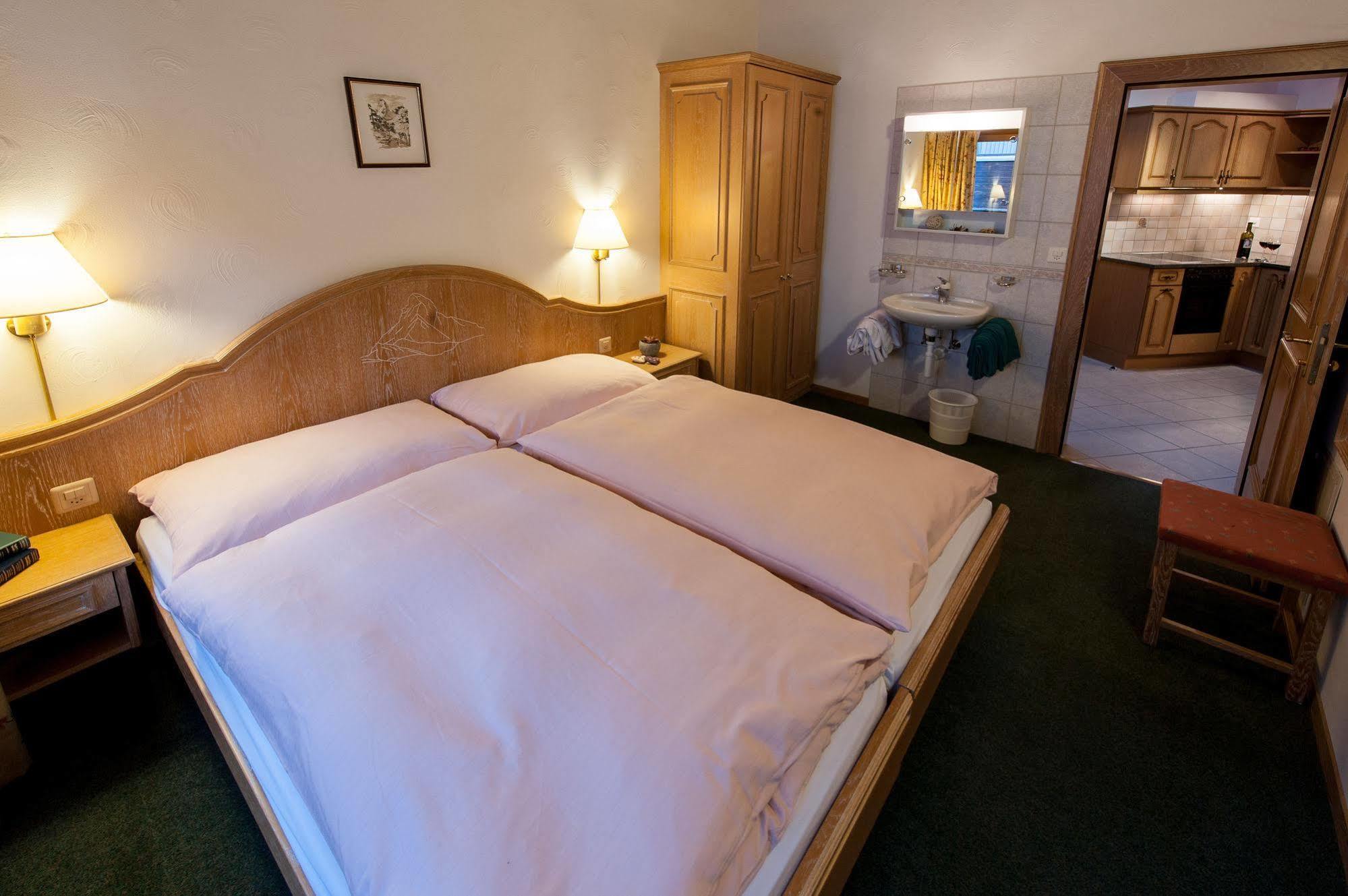 Appartements Zermatt Paradies Экстерьер фото
